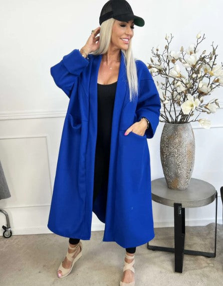 R&B | Wbergroßer Mantel mit Klaren Nähten und Taschen