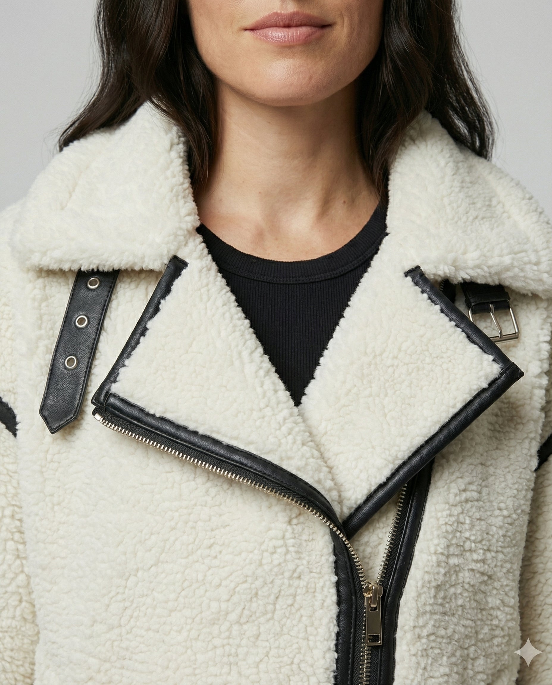 R&B | Kurze Damenjacke mit Teddyfell