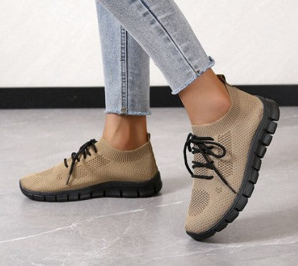 Schwarze StrickSneaker R&B