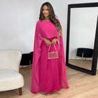 Lange Frauenkleider aus Satin