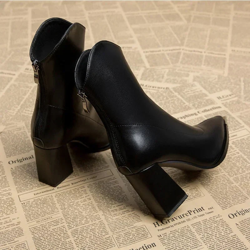 R&B | Elegante Lederstiefeletten Für Alltag Und Anlass