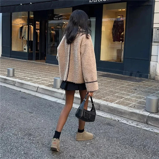 R&B | Teddyjacke mit Weichem Stoff