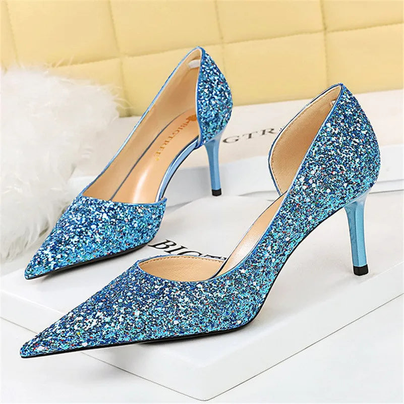 R&B | Glitzernder, Spitzer Stiletto Absatz