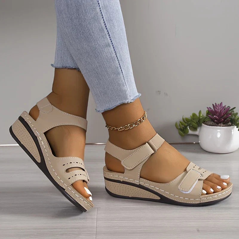 Orthopädische Sommer-Sandalen