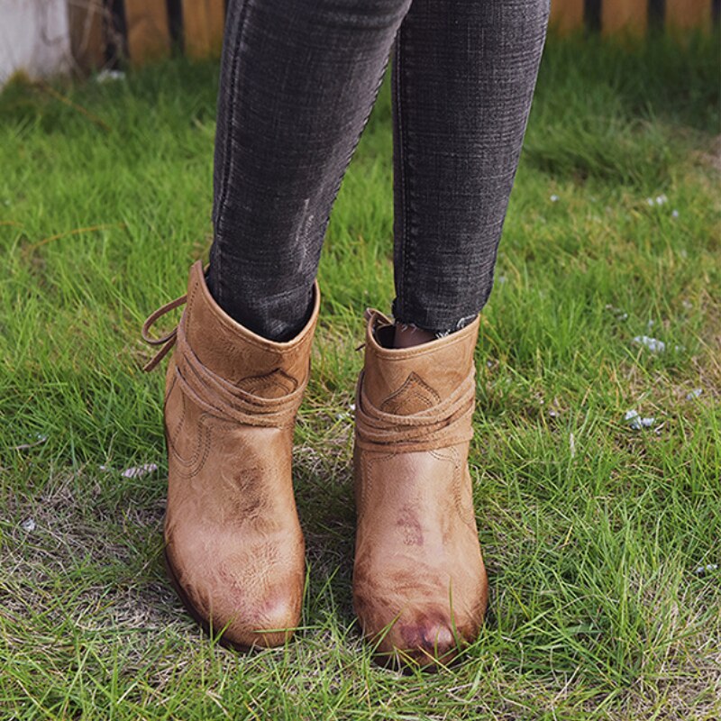R&B | Vintage Schnür-Stiefeletten mit Runden Zehen