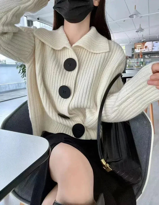 R&B | Elegante Strickjacke mit Knopfverschluss
