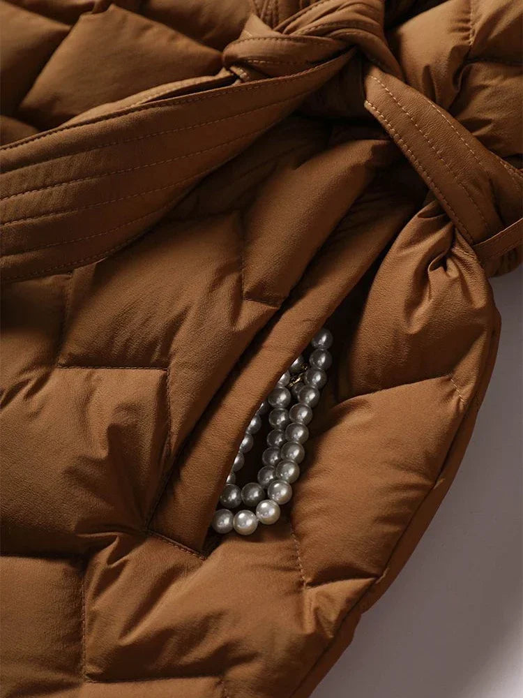 R&B | Gepolsterte Steppjacke mit Bindegürtel