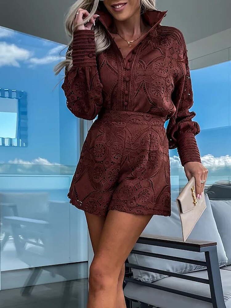 R&B | Lochspitzenbluse und Shorts-Set