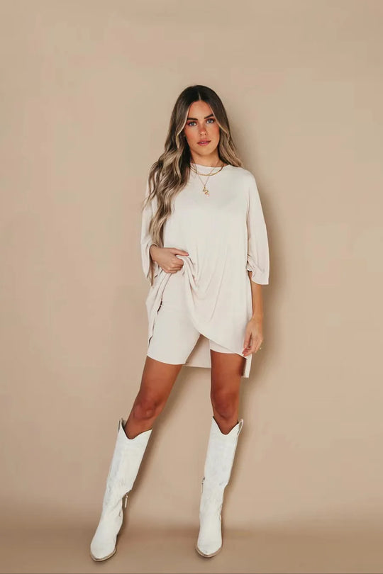 R&B | Damen Lounge Set mit Oversized T-Shirt und Biker-Shorts