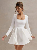 R&B | Elegantes Weißes Mini-Kleid Mit Quadrat-Ausschnitt
