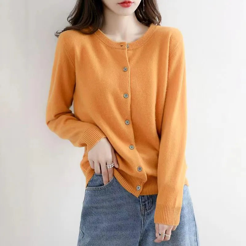 R&B | Klassische Strickjacke