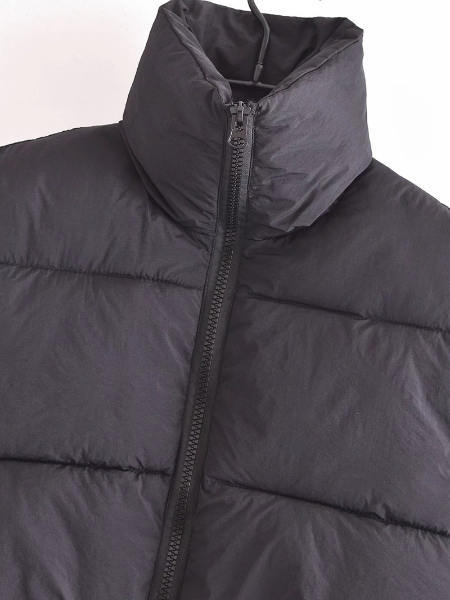 R&B | Kurz Geschnittene Puffjacke - Hochkragen Reißverschluss-Design