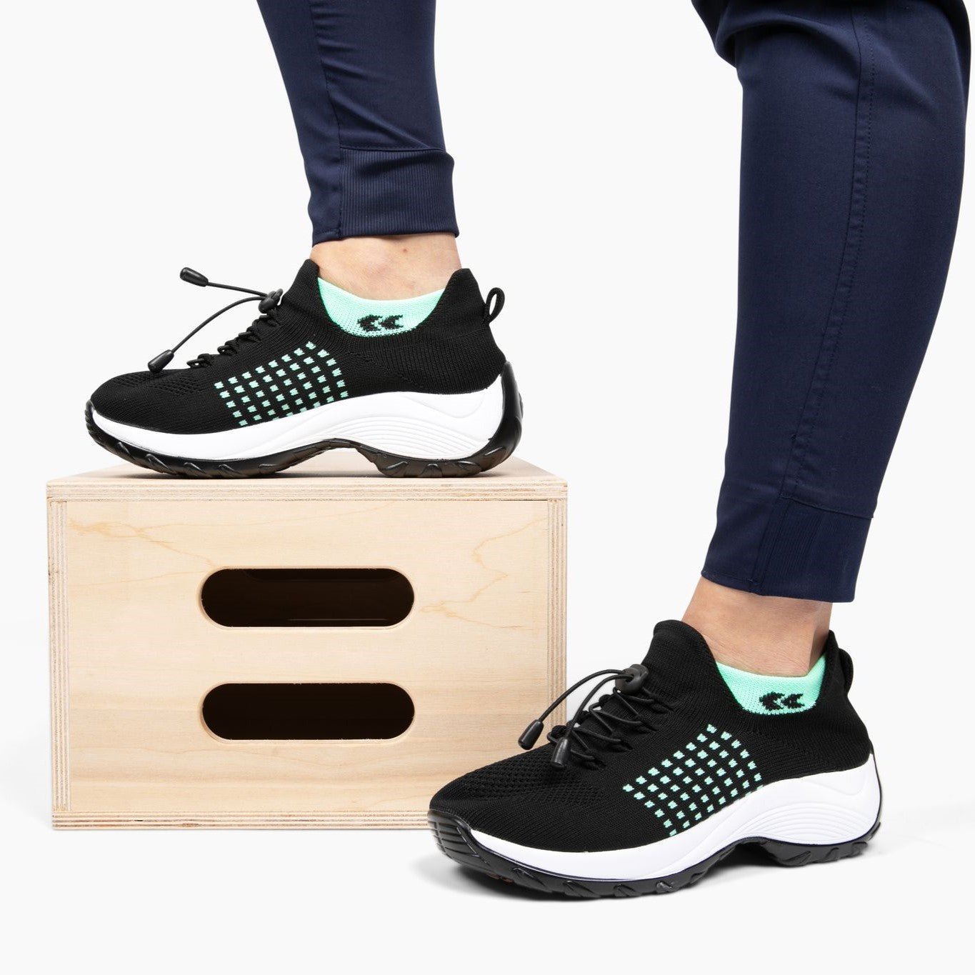 Slip-On Sneakers - Orthopädisch - Luftpolster - Sneakers mit dicker Sohle - Damen Turnschuhe R&B