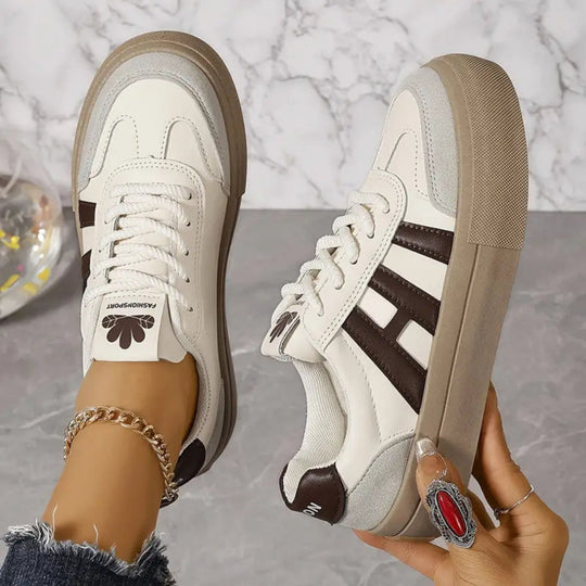 Sneaker | 3 Streifen | Schnürung | Weiße Sneaker | Damenschuhe R&B