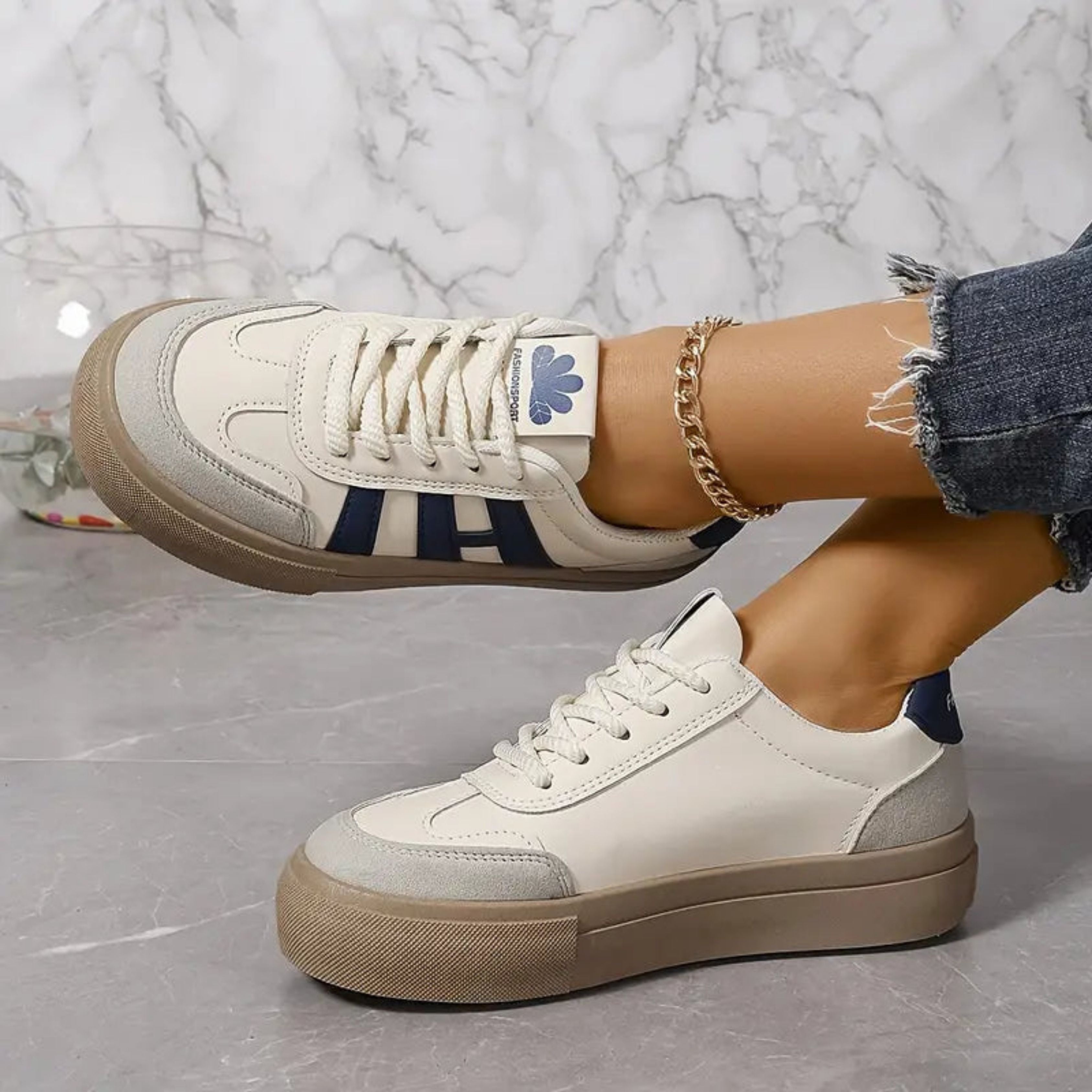 Sneaker | 3 Streifen | Schnürung | Weiße Sneaker | Damenschuhe R&B