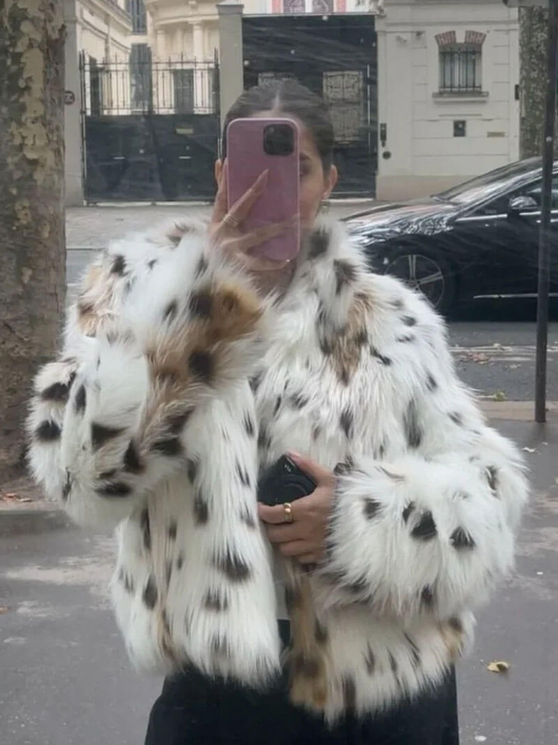 R&B | Kurze Kunstfelljacke mit Tiermuster