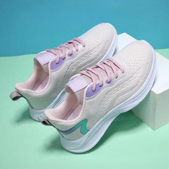 Urban SchwarzWeiße HighTopSneaker R&B