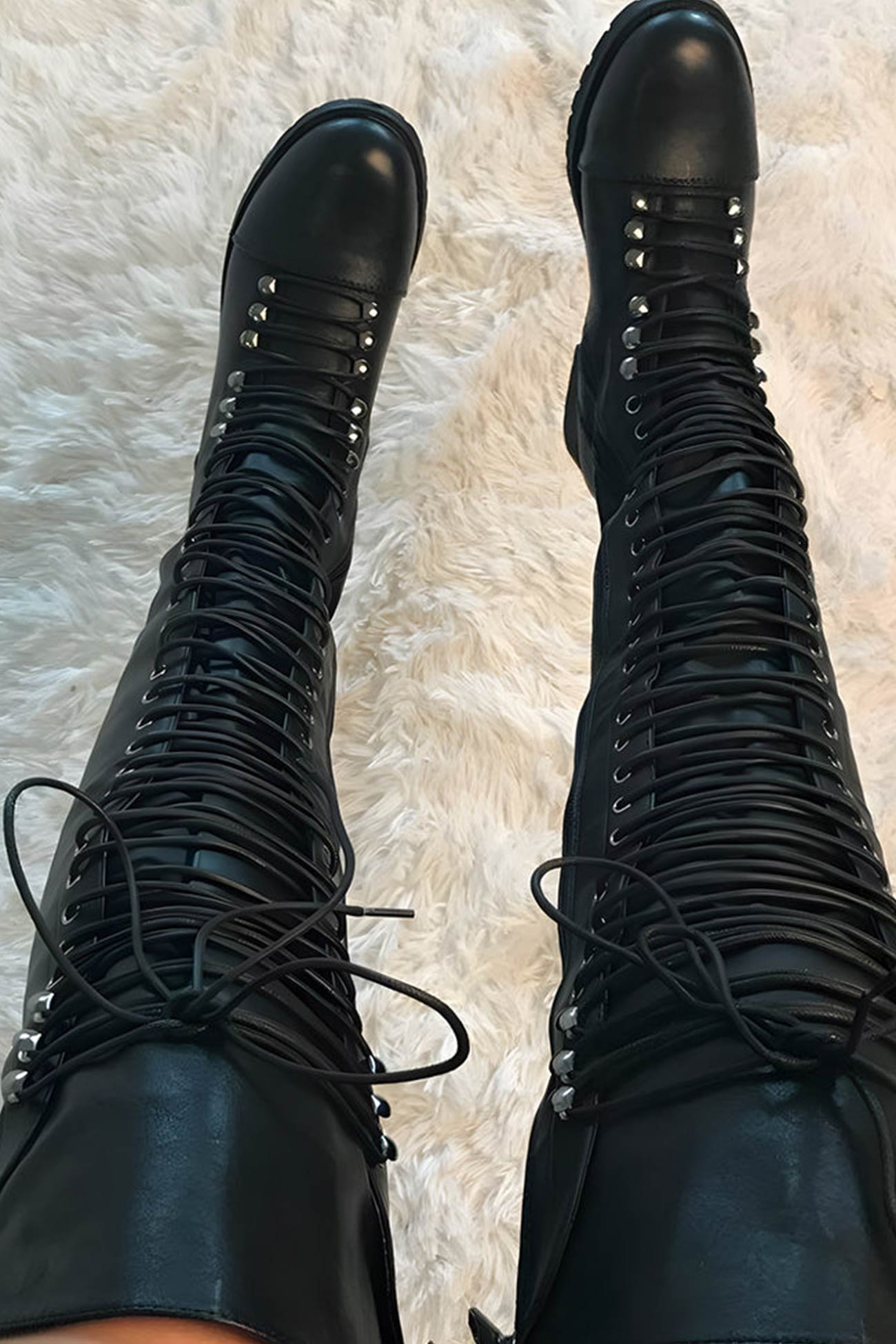 R&B | Over-The-Knee Stiefel mit Schnürsenkeln