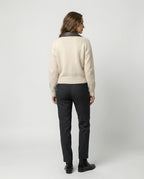 Stylischer Damen Strickpullover mit Lederkragen und Doppel-Reißverschluss Beige