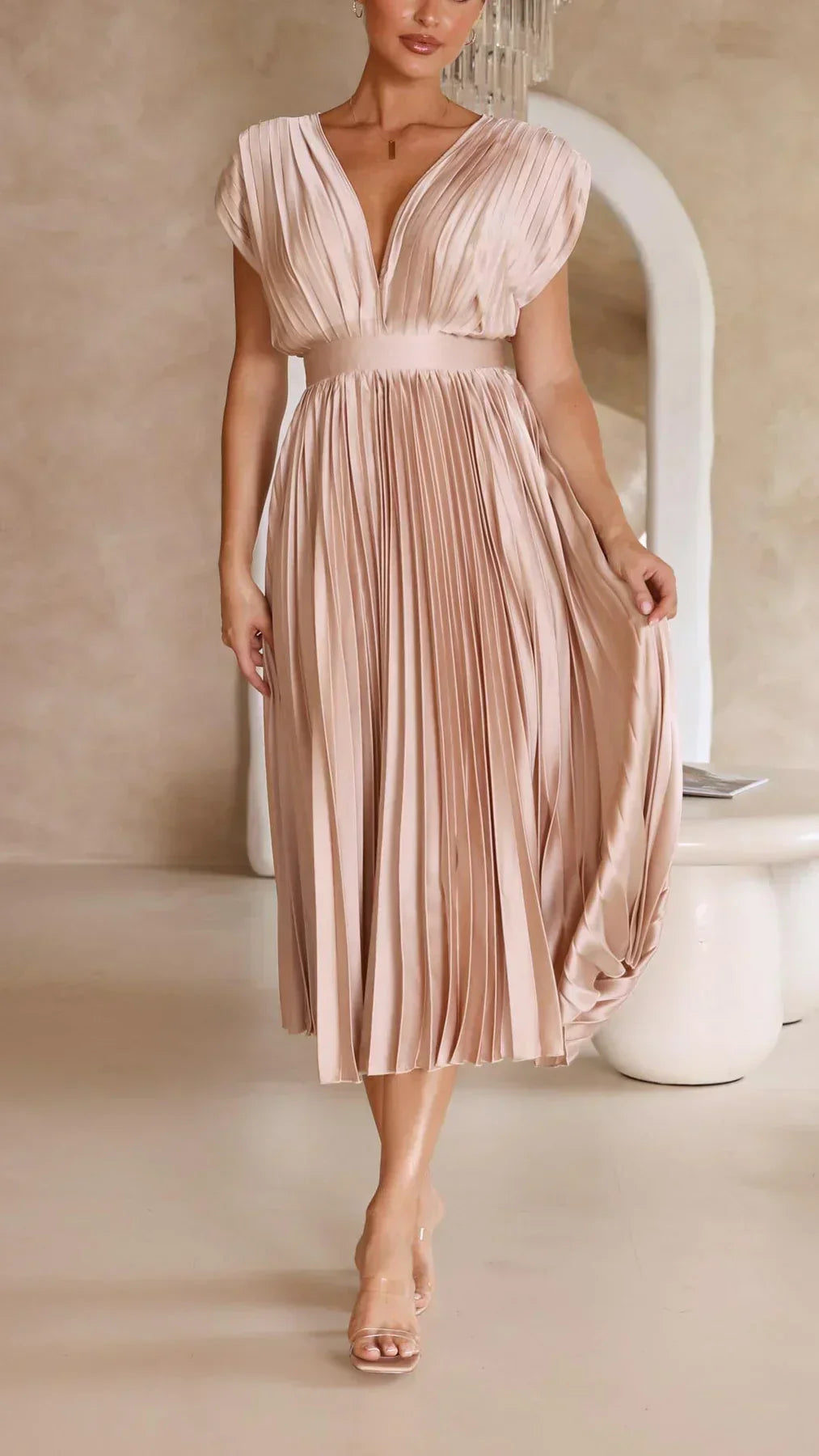 R&B | Ärmelloses, Plissiertes Midikleid