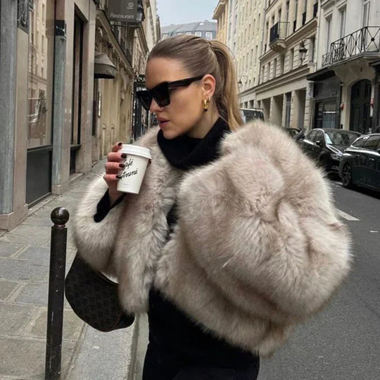 R&B | Kunstfelljacke In Schwarz und Grau