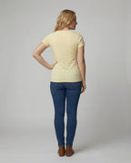 Tailliertes Damen T-Shirt mit V-Ausschnitt aus atmungsaktiver Baumwolle