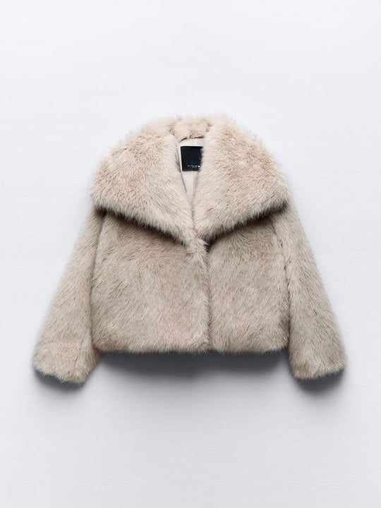 R&B | Warme Pelzjacke Für Damen In Stilvollem Design
