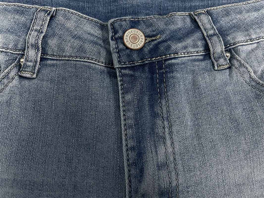R&B | Beinabschluss Ripped Jeans Shorts