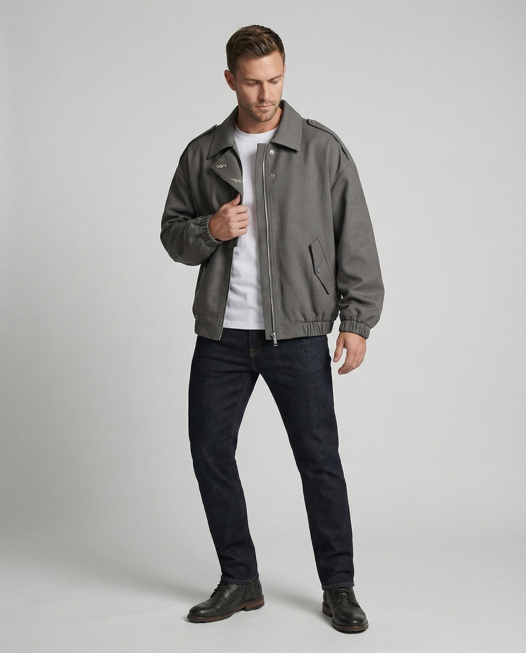 Weit geschnittene Blousonjacke mit verdecktem Reißverschluss Druckknopfmanschetten und elastischem Saum R&B