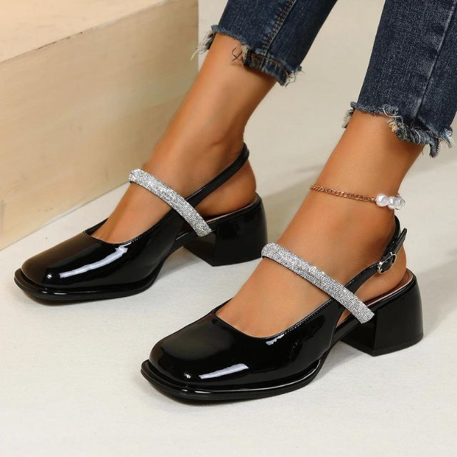 Glitzernde WeißlackPumps R&B