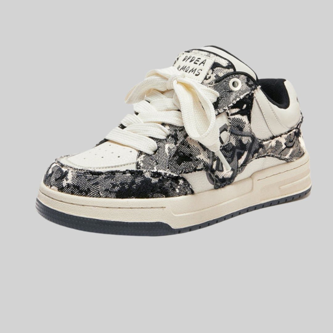 R&B | Sneakers - Casual - Retro Kreuz Graffiti