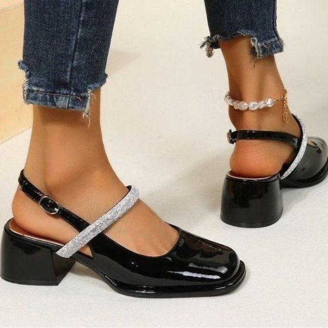Glitzernde WeißlackPumps R&B