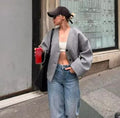 R&B | Trendige Kurze Jacke Minimalistisches Design Elegant und Modern