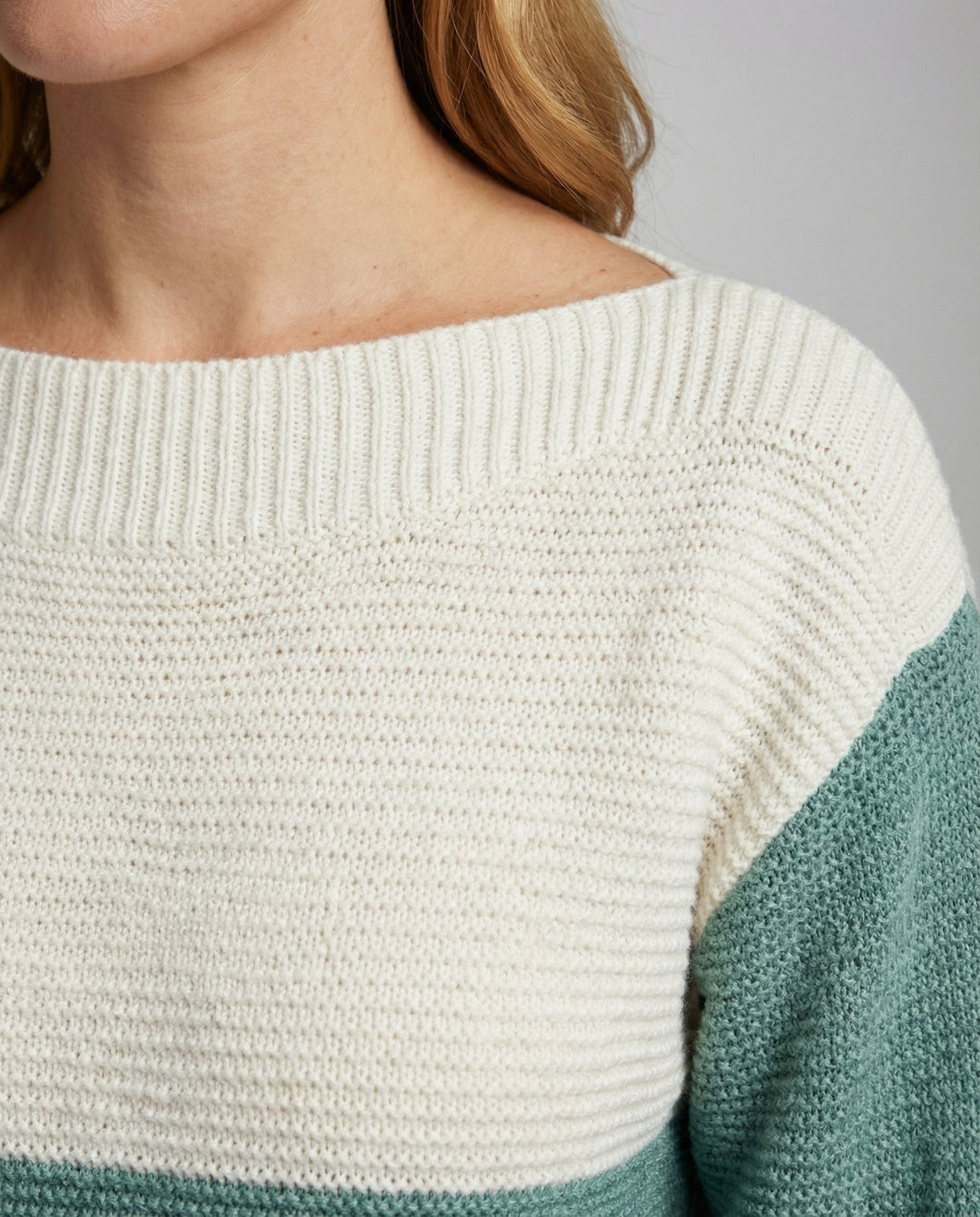 Dreifarbiger Patchwork Pullover Damen | R&B