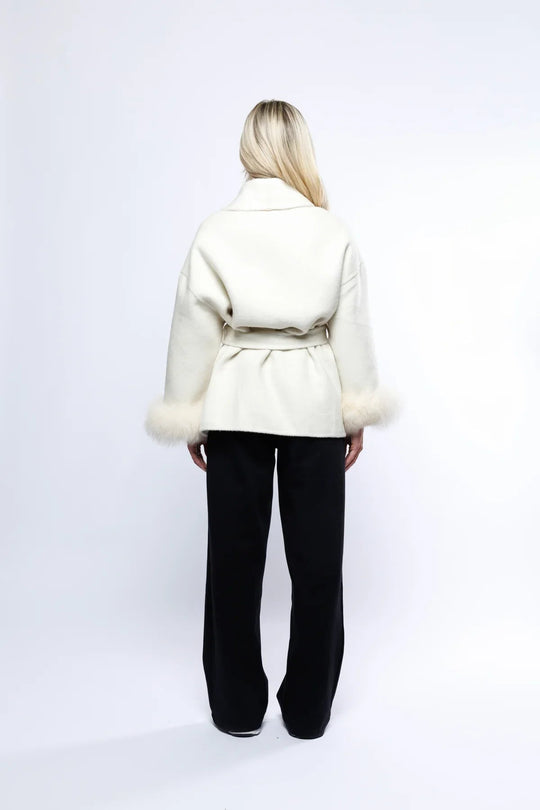 R&B | Damen Wickelmantel mit luxus Kunstfell und zeitlosem Design