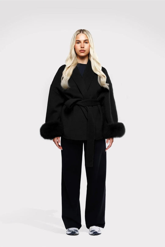 R&B | Damen Wickelmantel mit luxus Kunstfell und zeitlosem Design