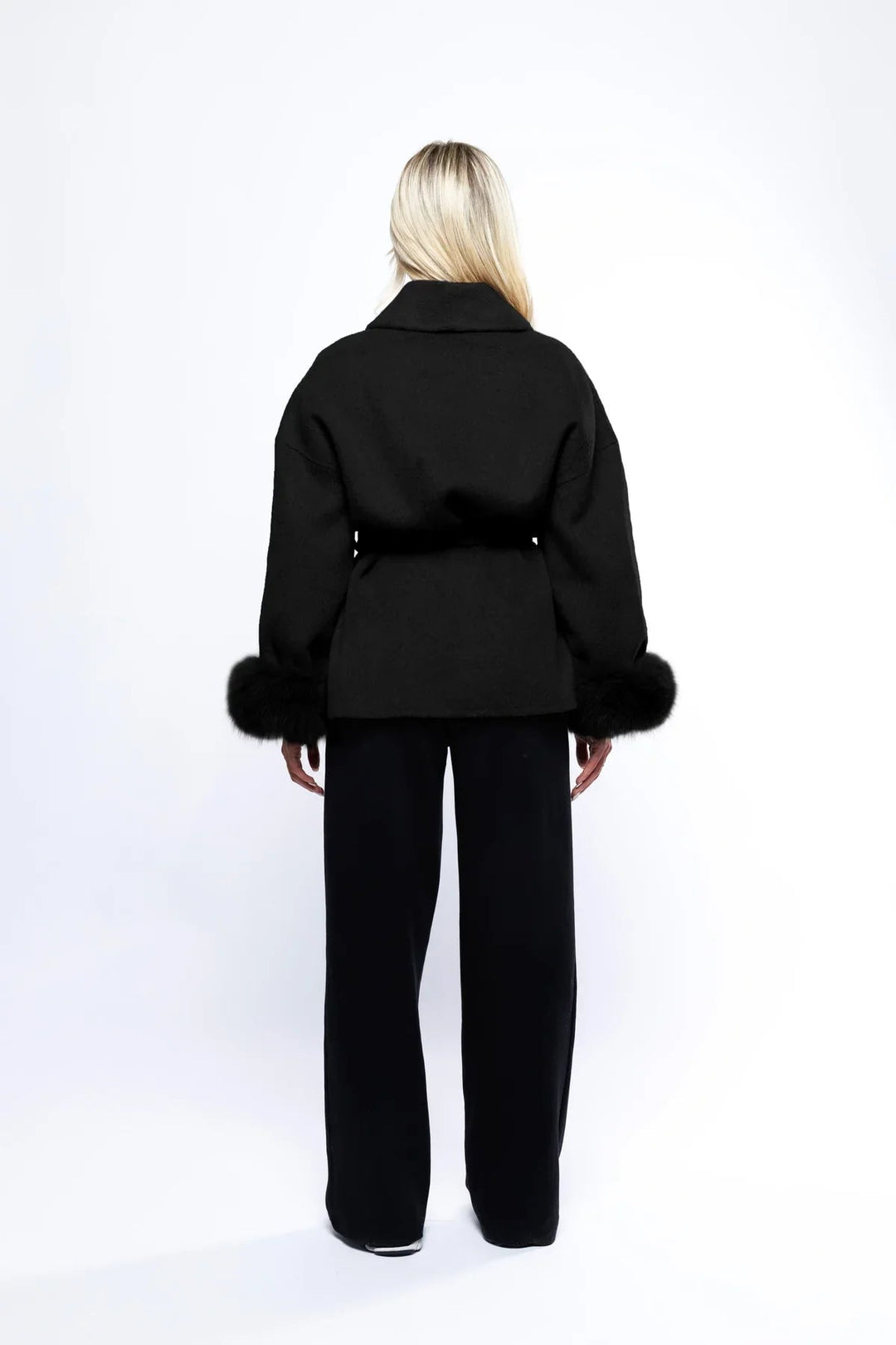 R&B | Damen Wickelmantel mit luxus Kunstfell und zeitlosem Design