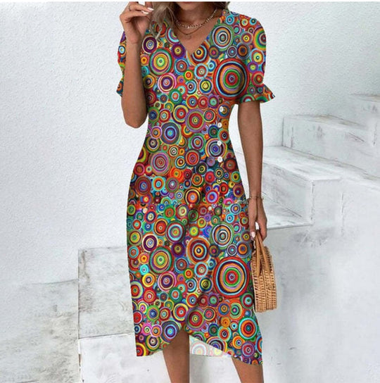R&B | Schönes Kleid mit Knöpfen