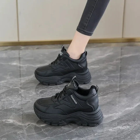 Ultramoderne Weiße Sneakers R&B