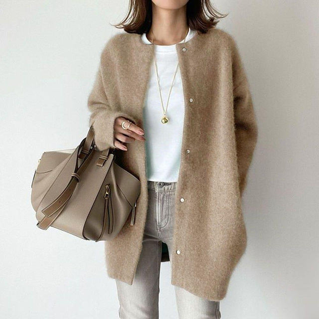 R&B | Langärmelige Strickjacke mit Knöpfen