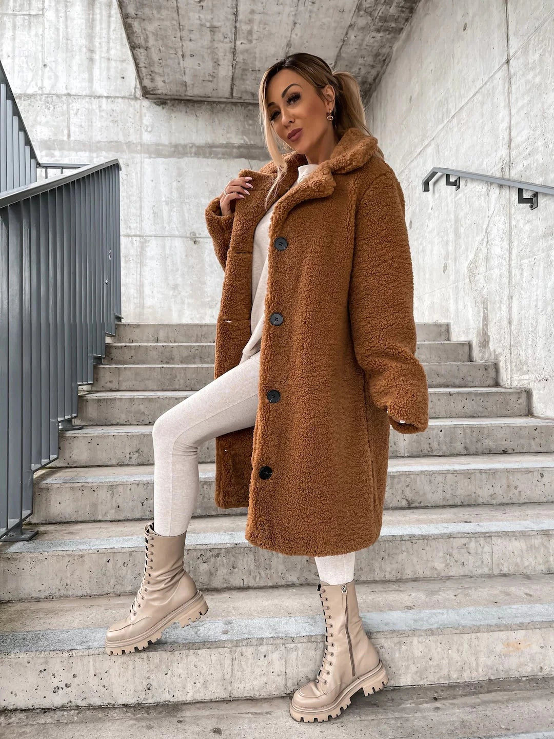 R&B | Langer Mantel Weiches Teddy-Fleece Kapuze & Knopfverschluss Lockere Passform