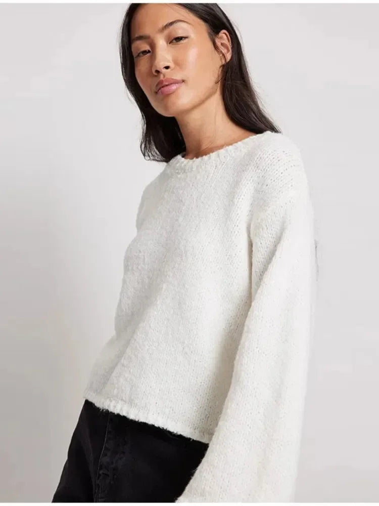 R&B | Cropped Top mit Langen Ärmeln und Rückenschlitz