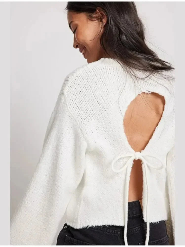 R&B | Cropped Top mit Langen Ärmeln und Rückenschlitz
