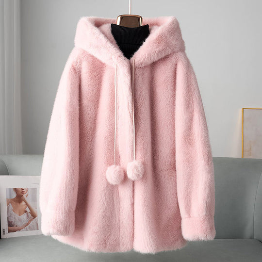 R&B | Faux-Fur-Hoodie mit Pom-Details
