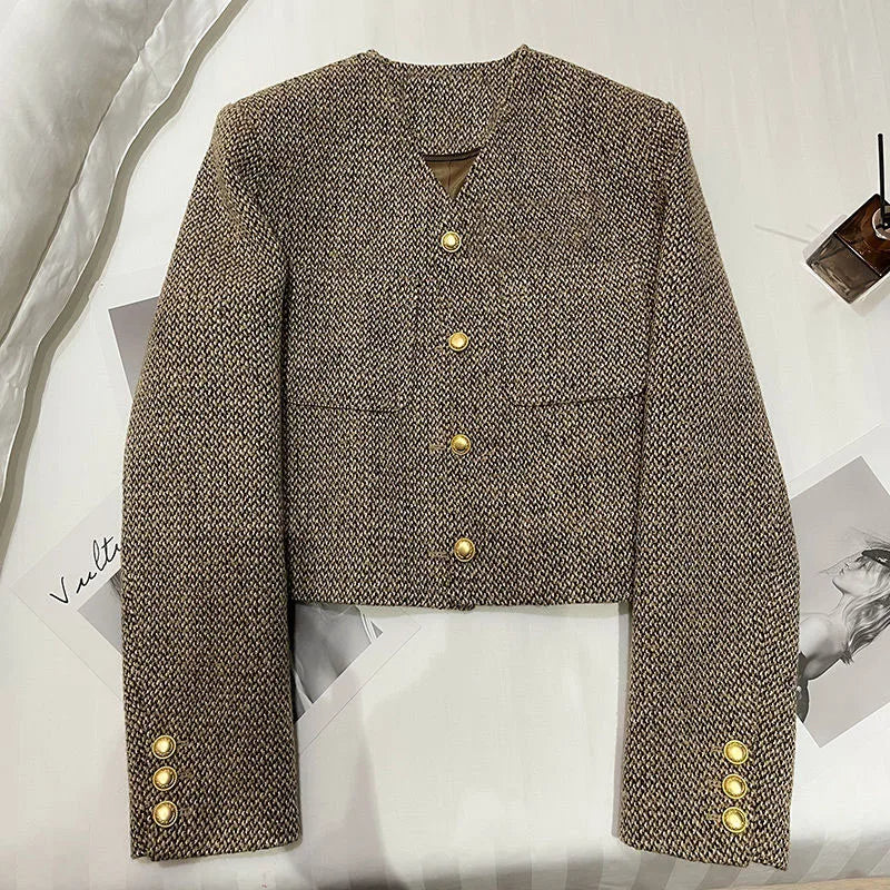 R&B | Cropped Blazer – Taillierter Schnitt mit Goldfarbenen Knöpfen