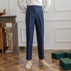 R&B Classic: Stilvolle Hose mit Schnalle