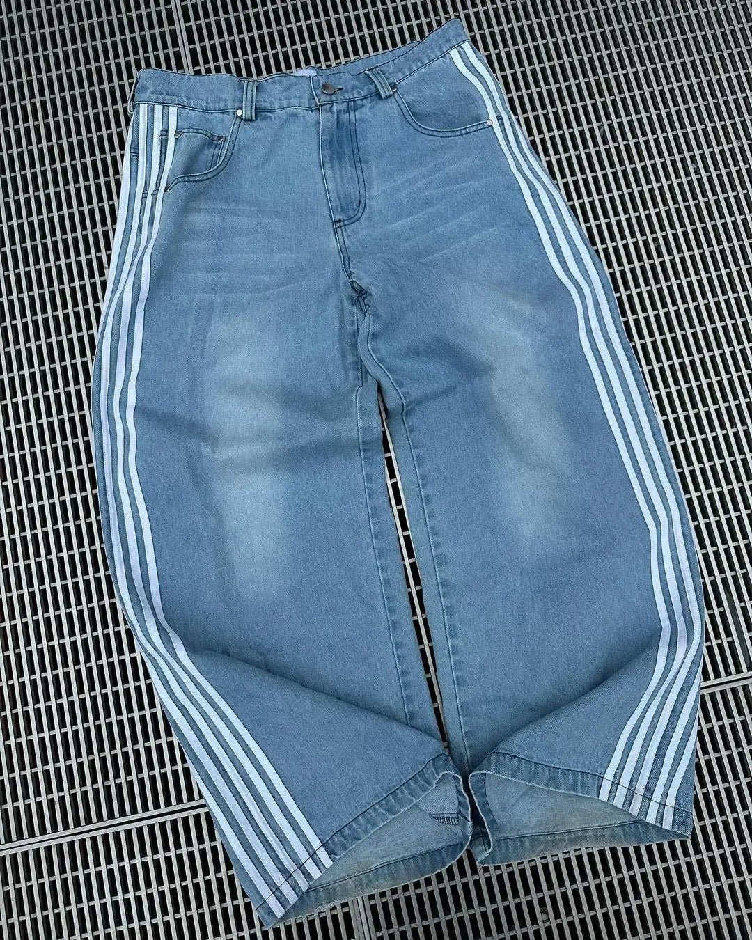 R&B | Baggy-Jeans mit hoher Taille