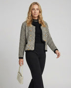 Zweiteiliges Bouclé-Set mit kurzer Strickjacke und Feinstrick-Midirock R&B