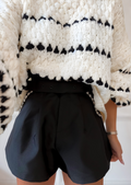 R&B | Kräftiger Strickpullover Kontrastierendes Design Warm und Zeitgemäß