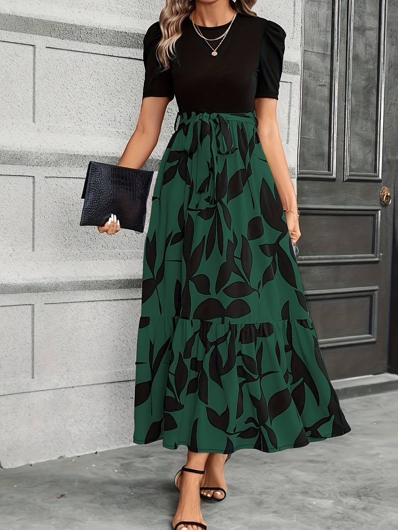 R&B | Kleid mit Floralem Druck und Rundhalsausschnitt
